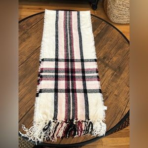 🎅🏽Charter Club Warm and Fuzzy Winter Scarf